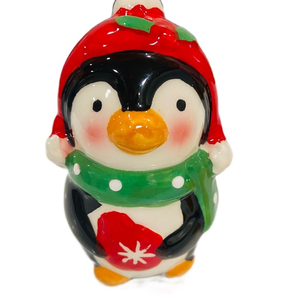 Christmas Penguin and Bear Ceramic Salt & Pepper Shakers (new) - Picture 7 of 9